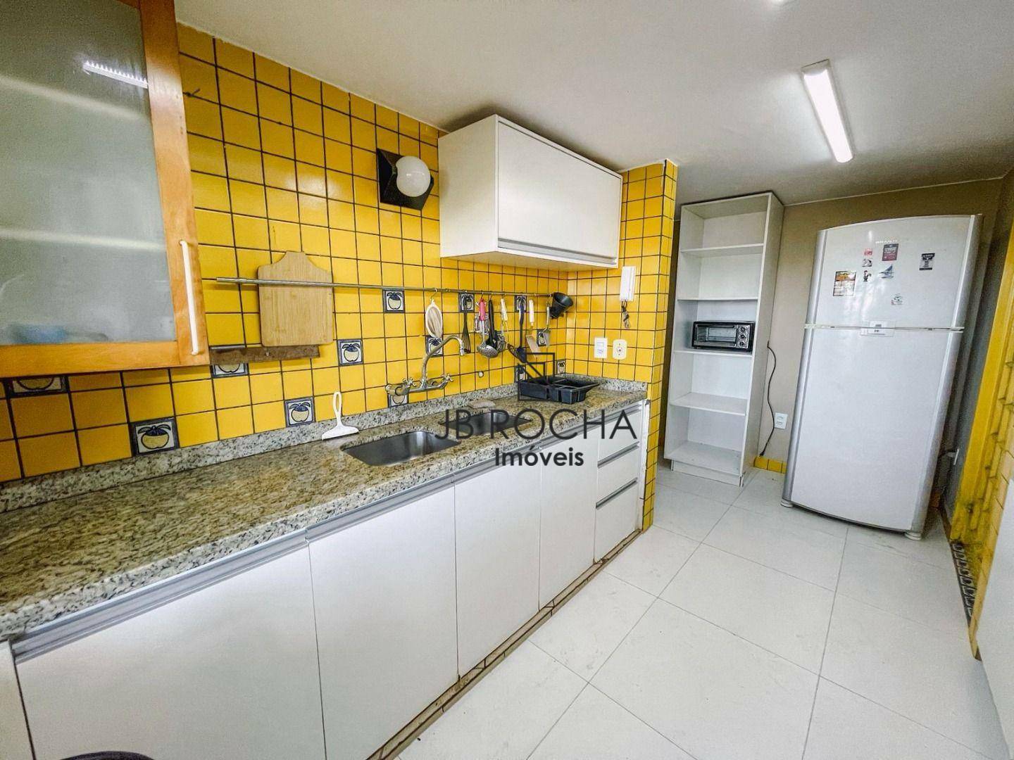 Casa de Condomínio para alugar com 3 quartos, 240m² - Foto 40