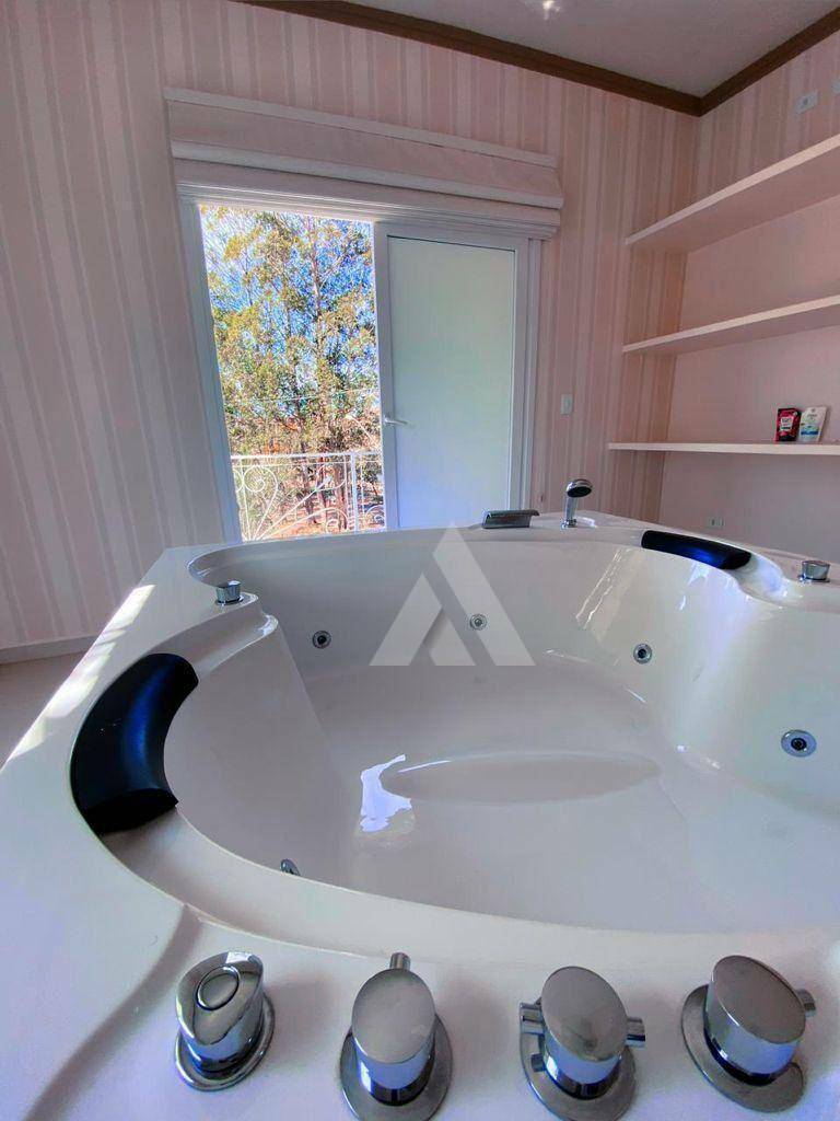 Casa à venda com 5 quartos, 417m² - Foto 7