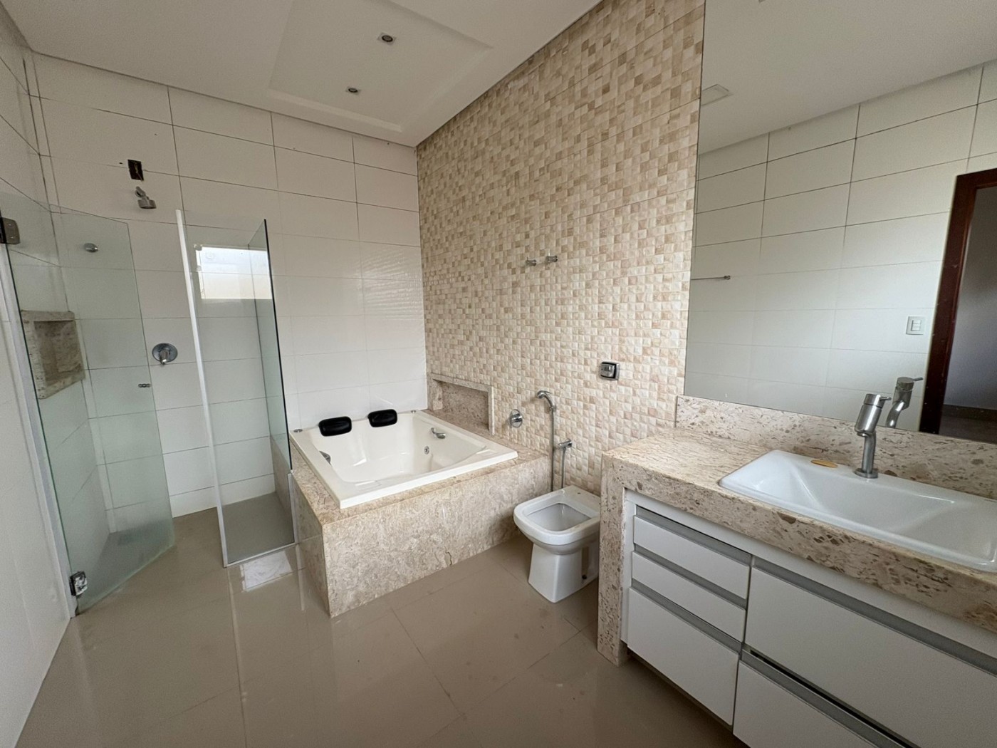 Casa à venda com 3 quartos, 191m² - Foto 10