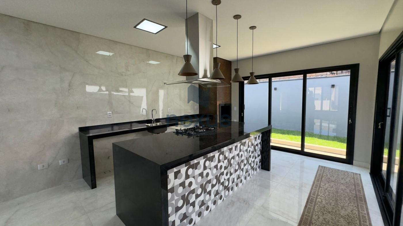 Casa à venda com 3 quartos, 305m² - Foto 14