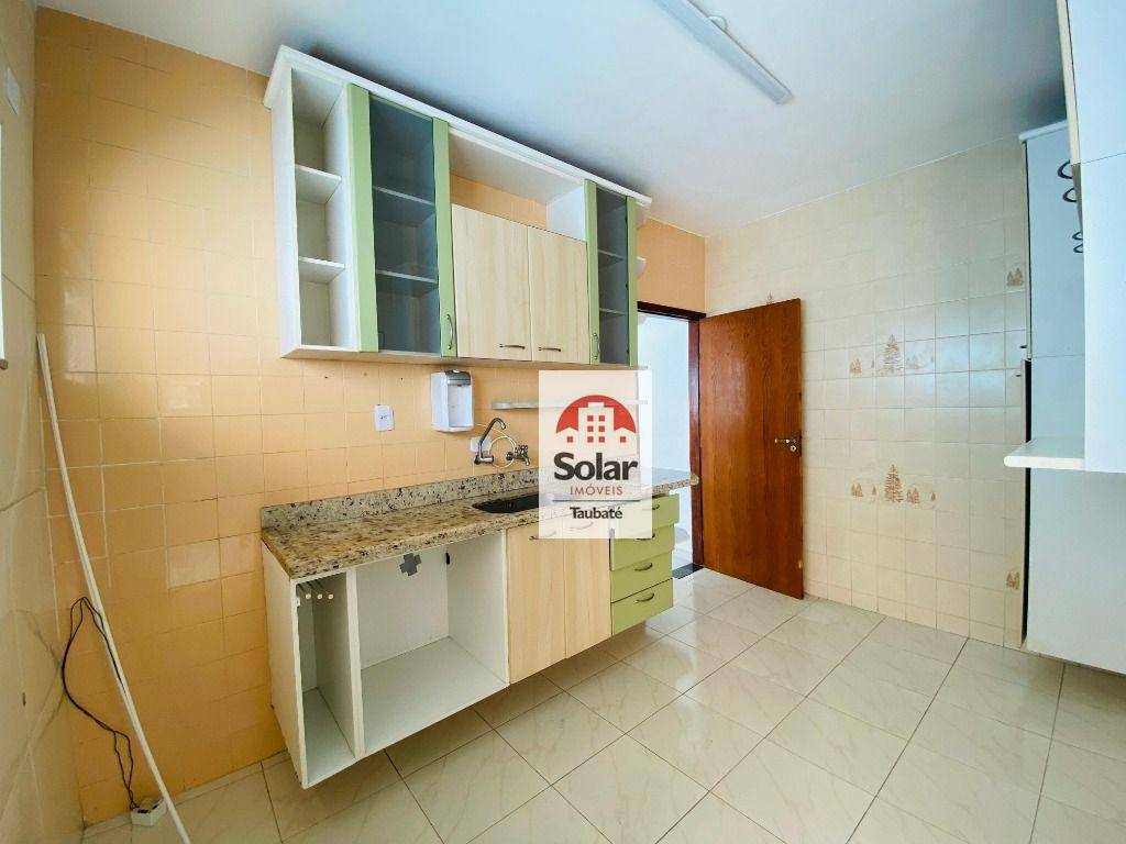 Casa para alugar com 3 quartos, 130m² - Foto 12