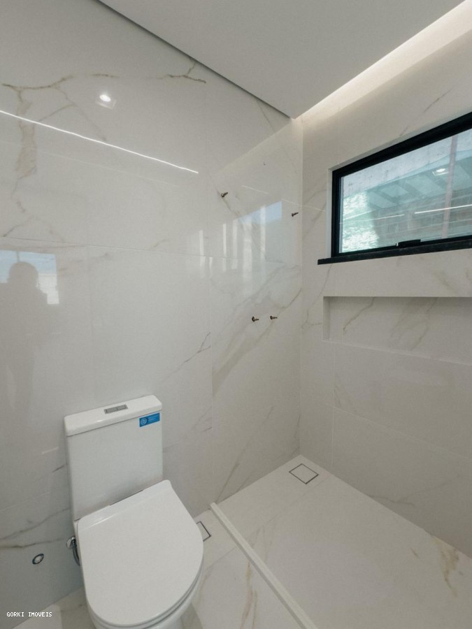 Casa à venda com 4 quartos, 275m² - Foto 27
