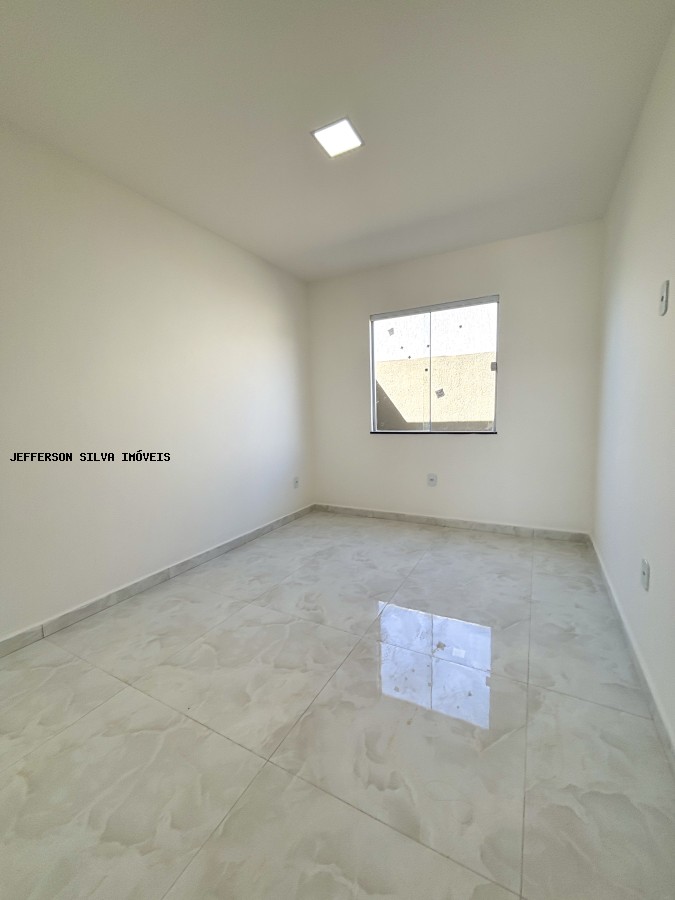 Casa à venda com 2 quartos, 6m² - Foto 6