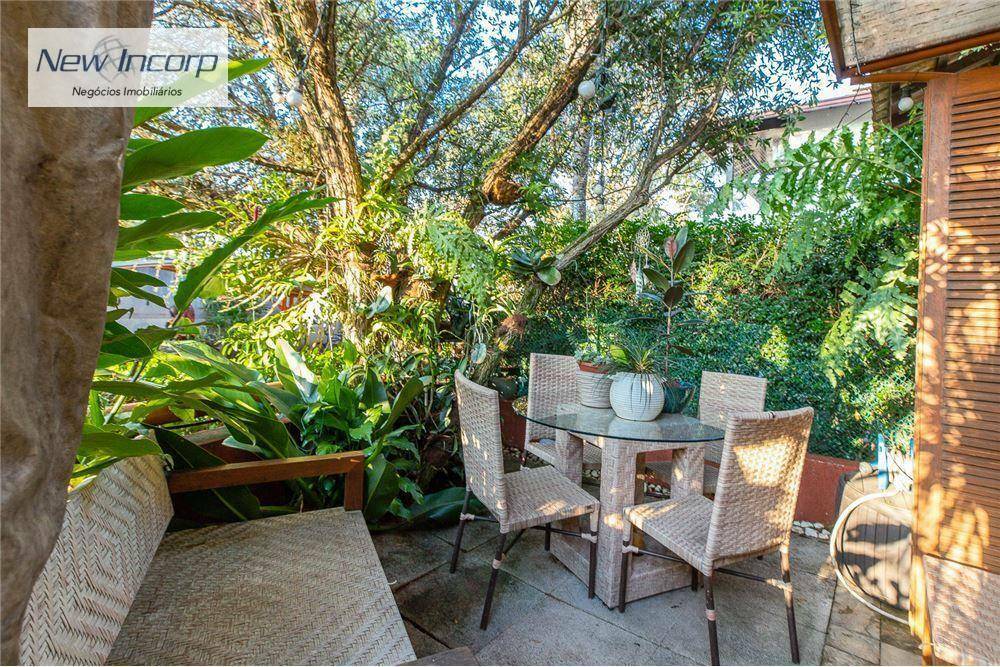 Casa de Condomínio à venda com 3 quartos, 220m² - Foto 3