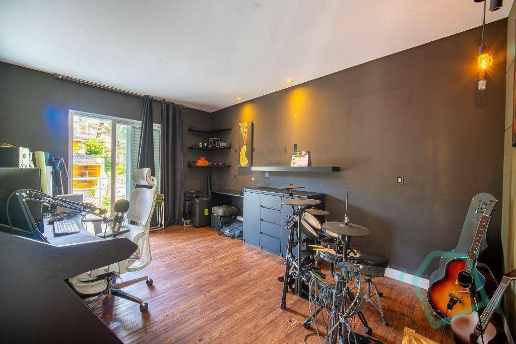 Casa de Condomínio à venda com 3 quartos, 303m² - Foto 12