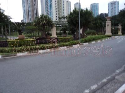 Apartamento para alugar com 4 quartos, 318m² - Foto 10