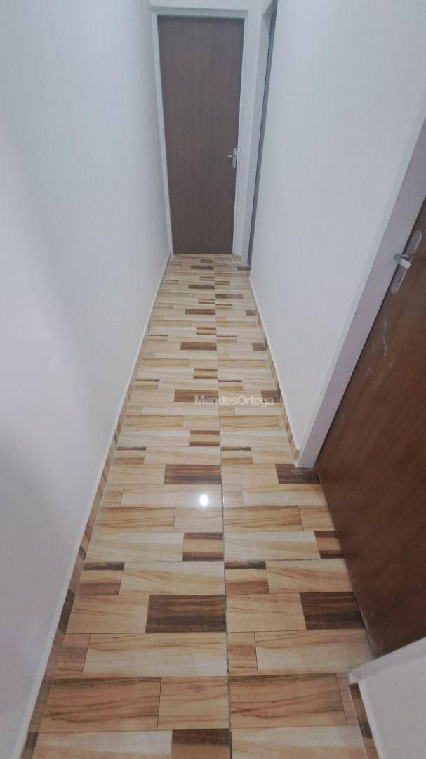 Casa à venda e aluguel com 2 quartos, 60m² - Foto 11