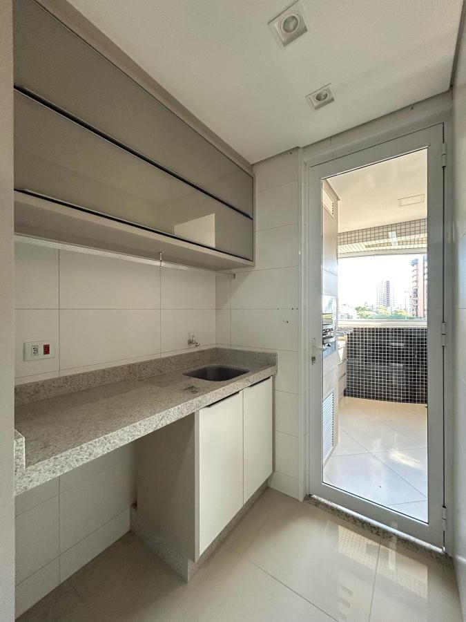Apartamento à venda com 3 quartos, 74m² - Foto 12