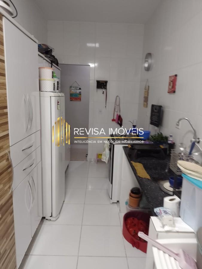 Apartamento à venda com 2 quartos, 62m² - Foto 15