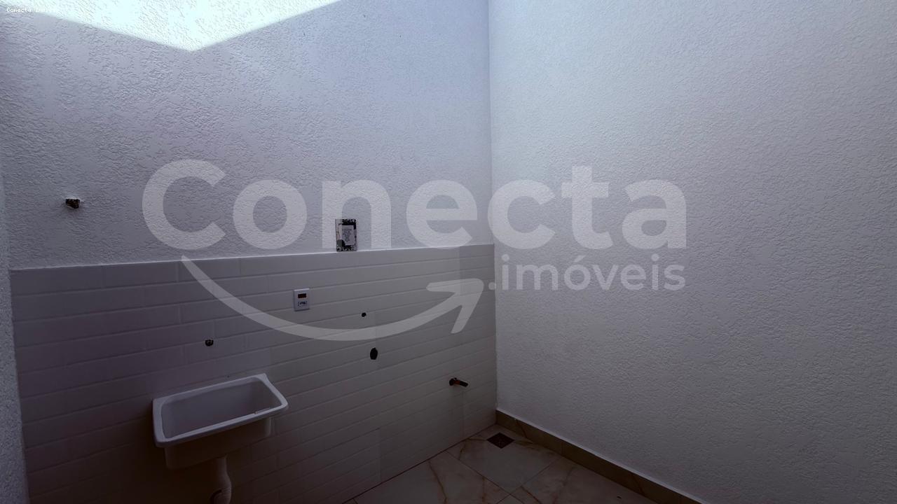 Casa à venda com 2 quartos, 62m² - Foto 9