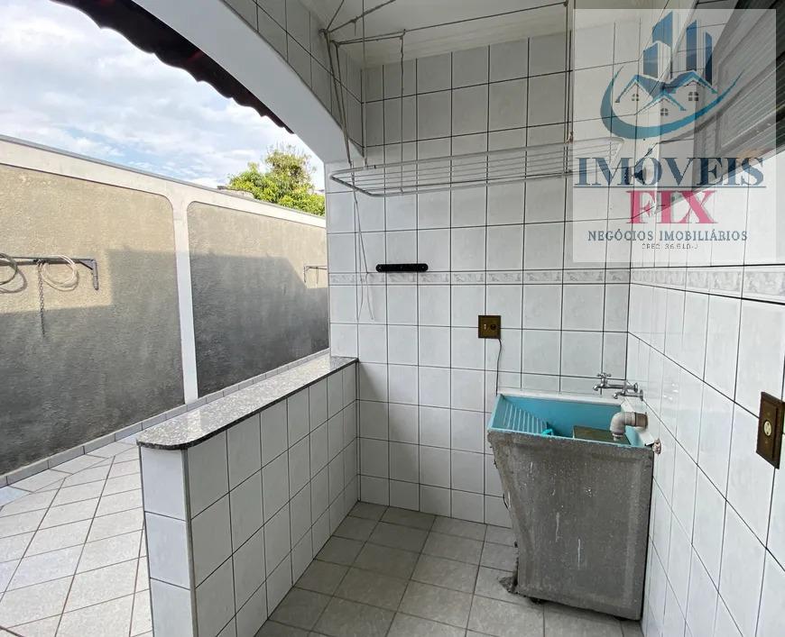 Casa à venda com 5 quartos, 198m² - Foto 17