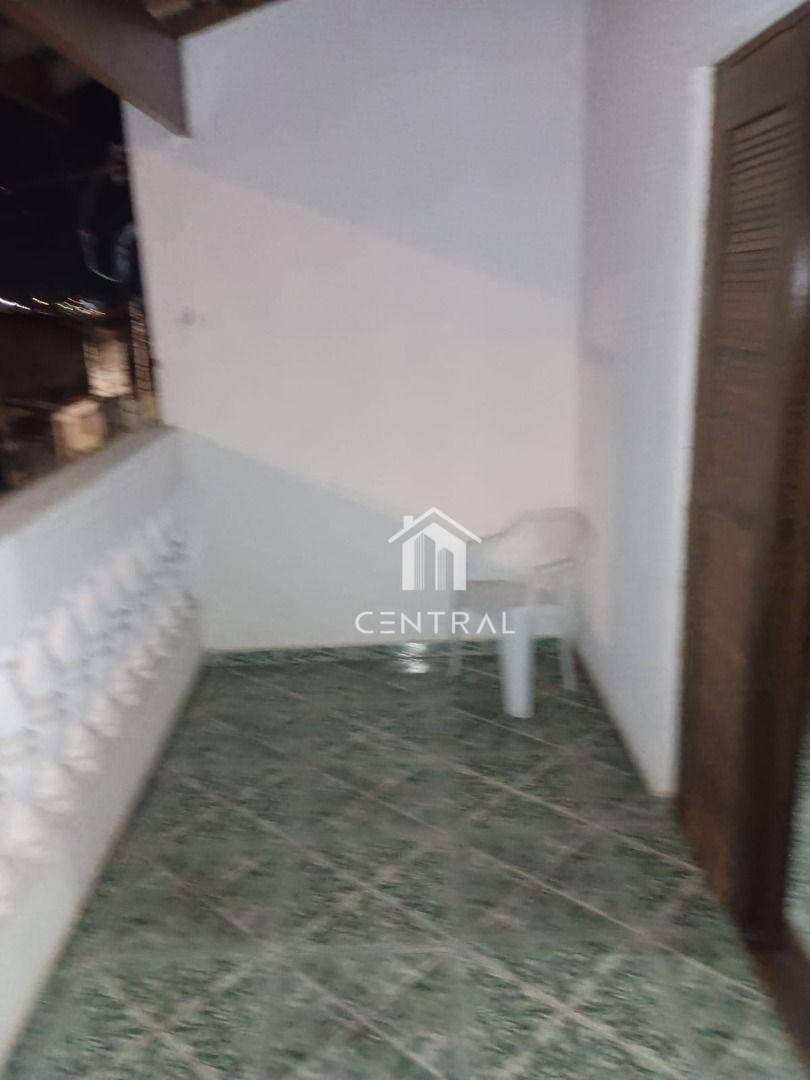 Casa para alugar com 2 quartos, 340m² - Foto 9