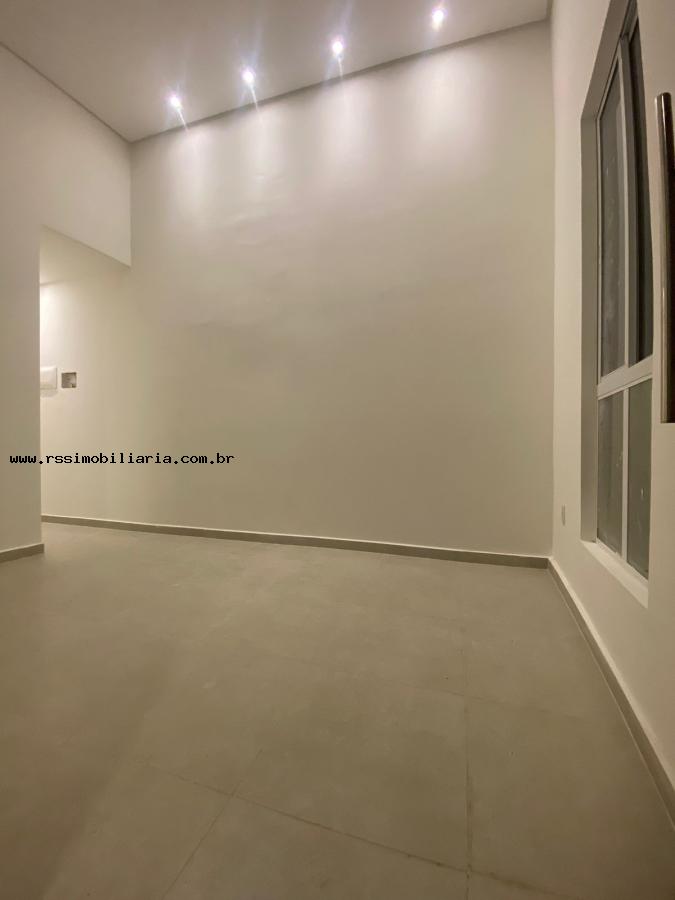 Casa à venda com 2 quartos, 56m² - Foto 14