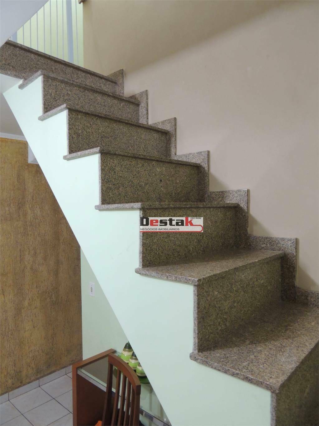 Sobrado à venda com 3 quartos, 300m² - Foto 27