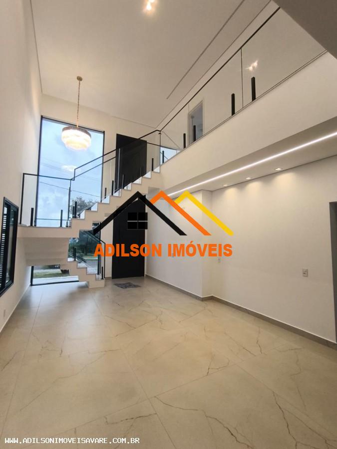 Casa à venda com 4 quartos, 286m² - Foto 3