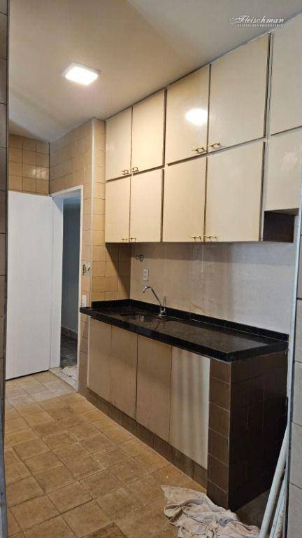 Apartamento para alugar com 3 quartos, 136m² - Foto 9