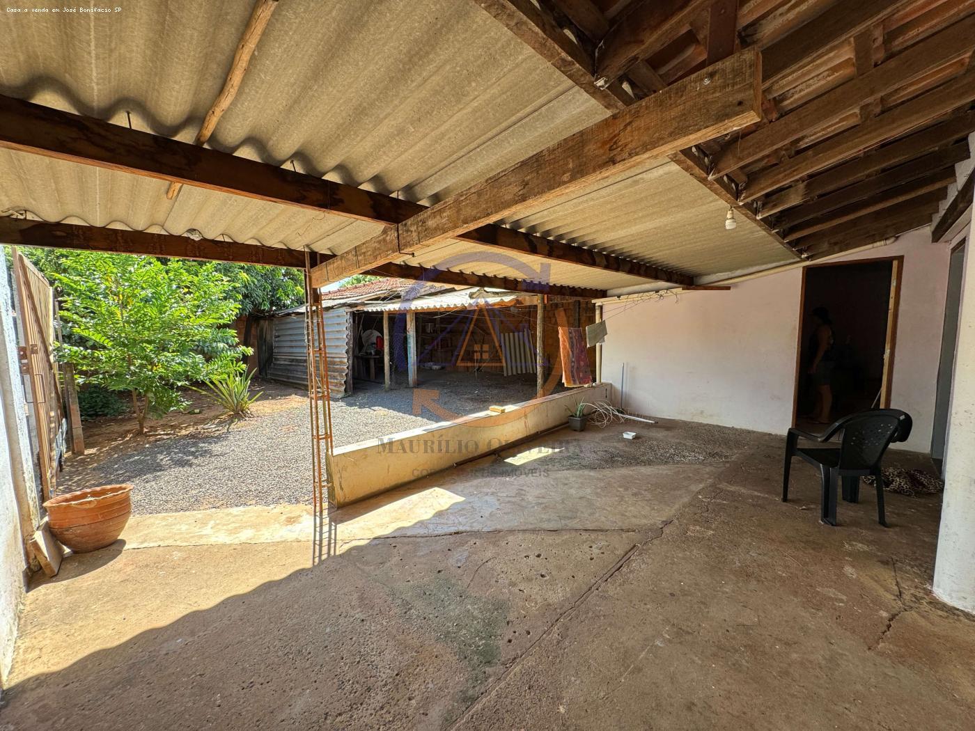 Casa à venda com 2 quartos, 219m² - Foto 4