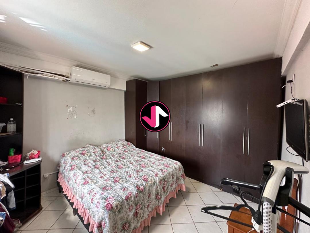 Casa à venda com 4 quartos, 249m² - Foto 9