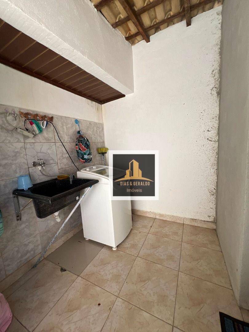 Casa à venda com 2 quartos, 87m² - Foto 7