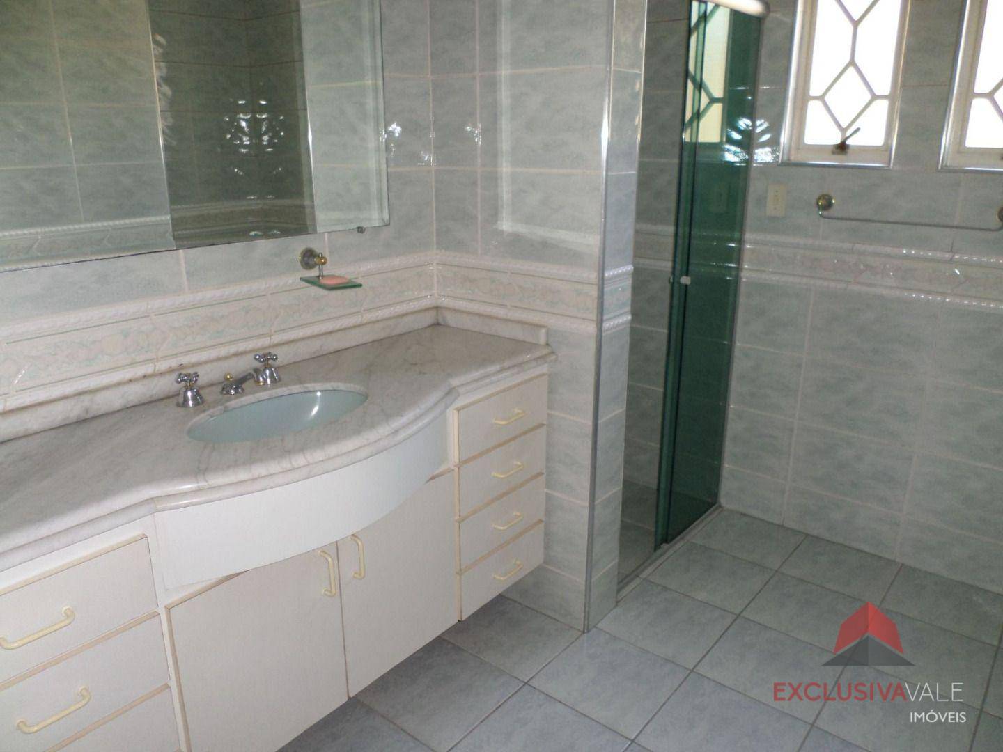 Casa à venda com 5 quartos, 162m² - Foto 5