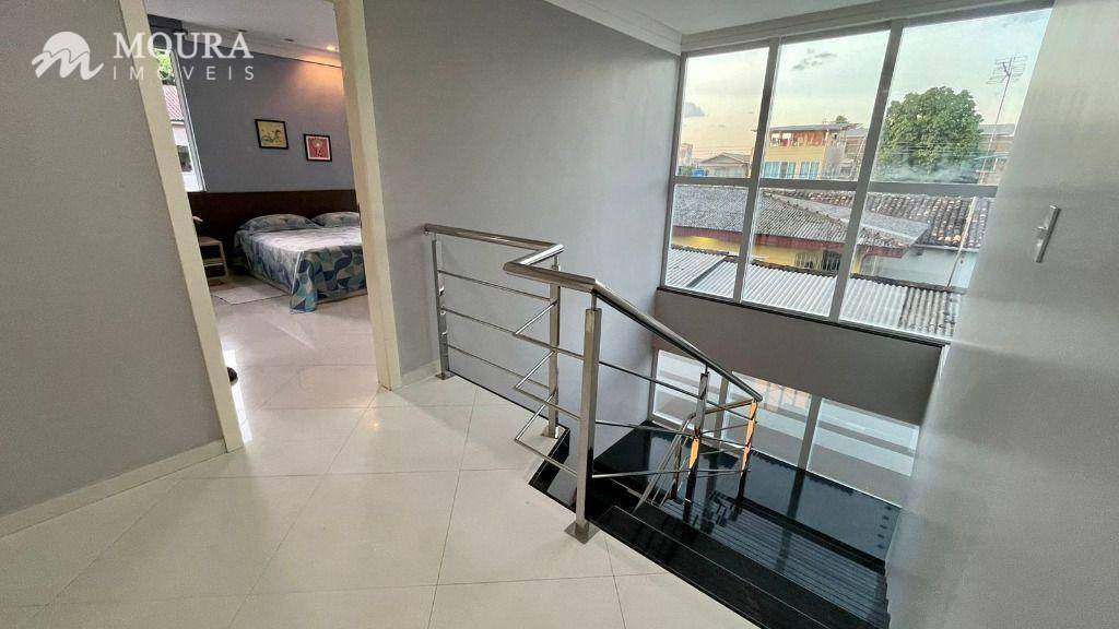 Casa de Condomínio à venda com 4 quartos, 360m² - Foto 13