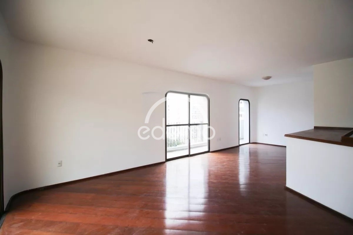 Apartamento para alugar com 4 quartos, 368m² - Foto 6