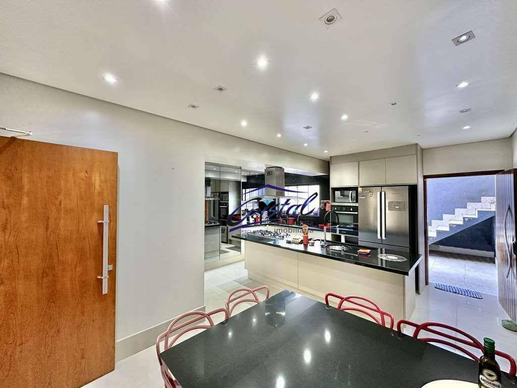 Casa de Condomínio à venda com 4 quartos, 711m² - Foto 20