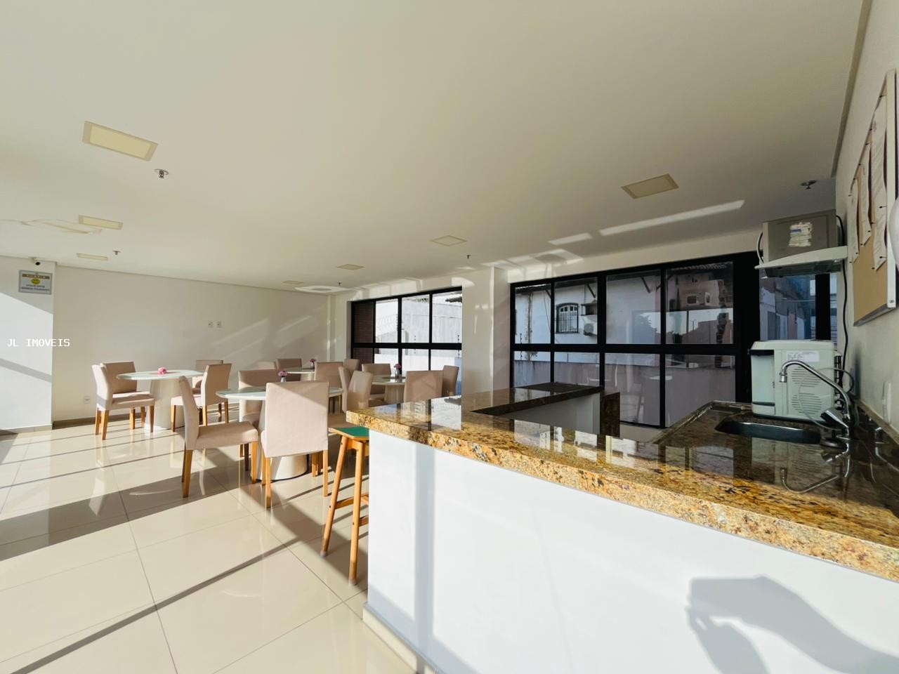 Apartamento para alugar com 2 quartos, 55m² - Foto 5