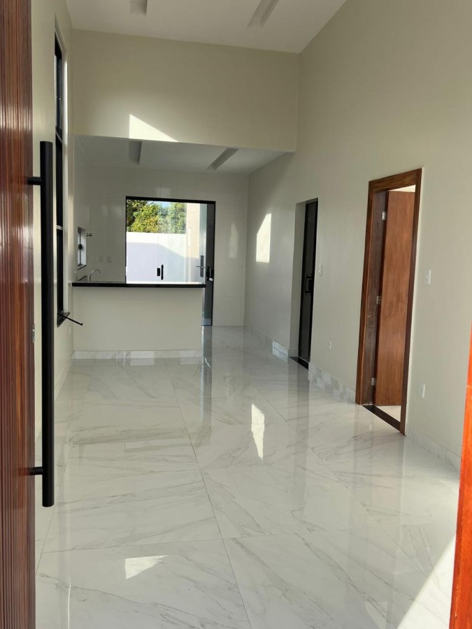 Casa de Condomínio à venda com 3 quartos, 250m² - Foto 4