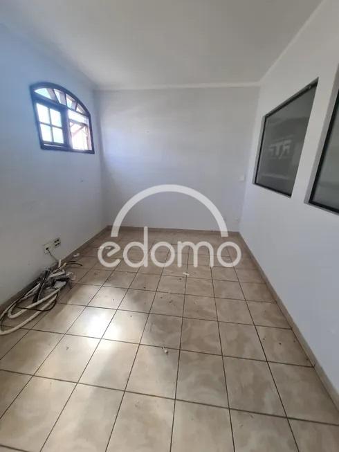 Prédio Inteiro para alugar com 3 quartos, 150m² - Foto 6