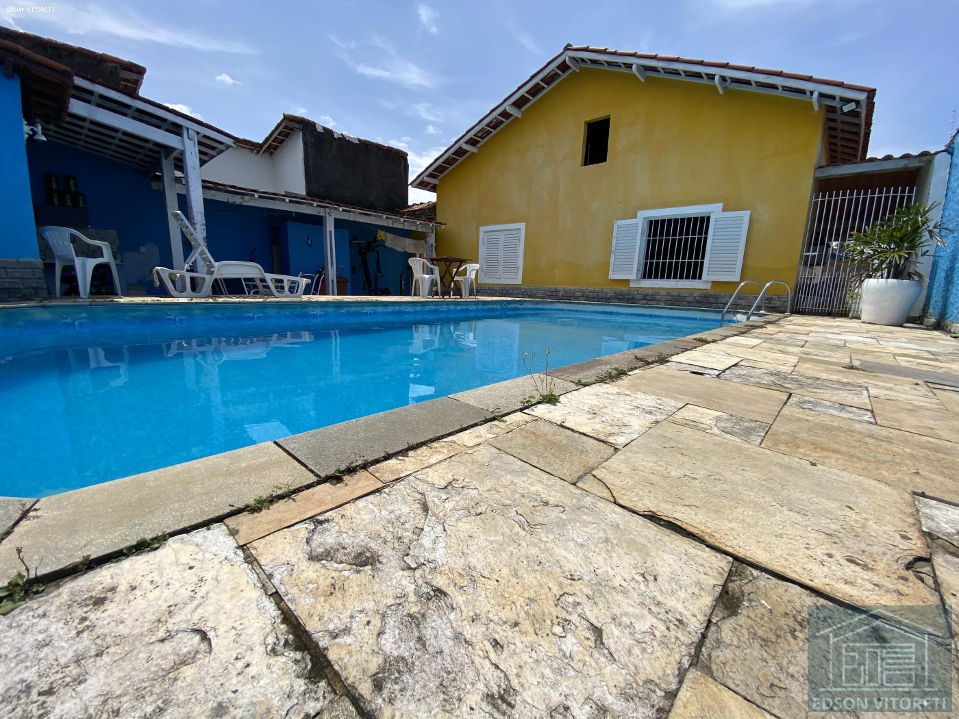 Casa para alugar com 3 quartos, 200m² - Foto 27