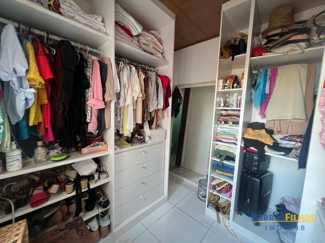 Casa para alugar com 4 quartos, 180M2 - Foto 16
