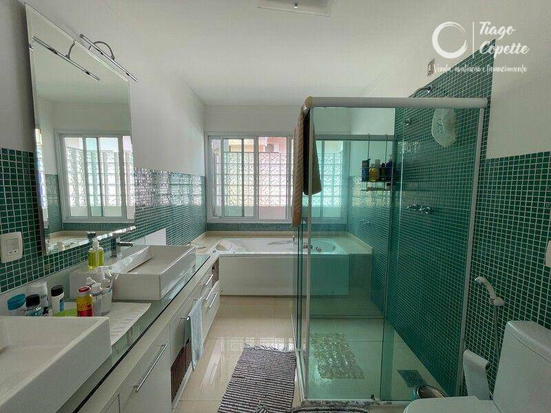 Casa de Condomínio à venda e aluguel com 3 quartos, 580m² - Foto 12