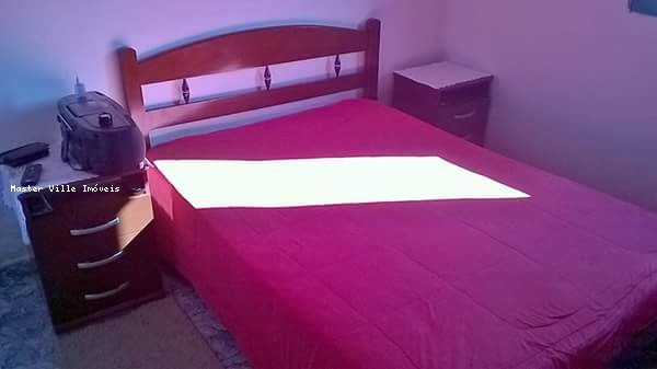 Casa à venda com 2 quartos, 200m² - Foto 8
