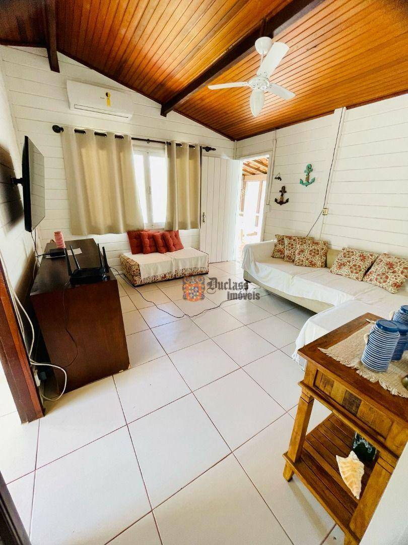 Casa à venda com 3 quartos, 108m² - Foto 9