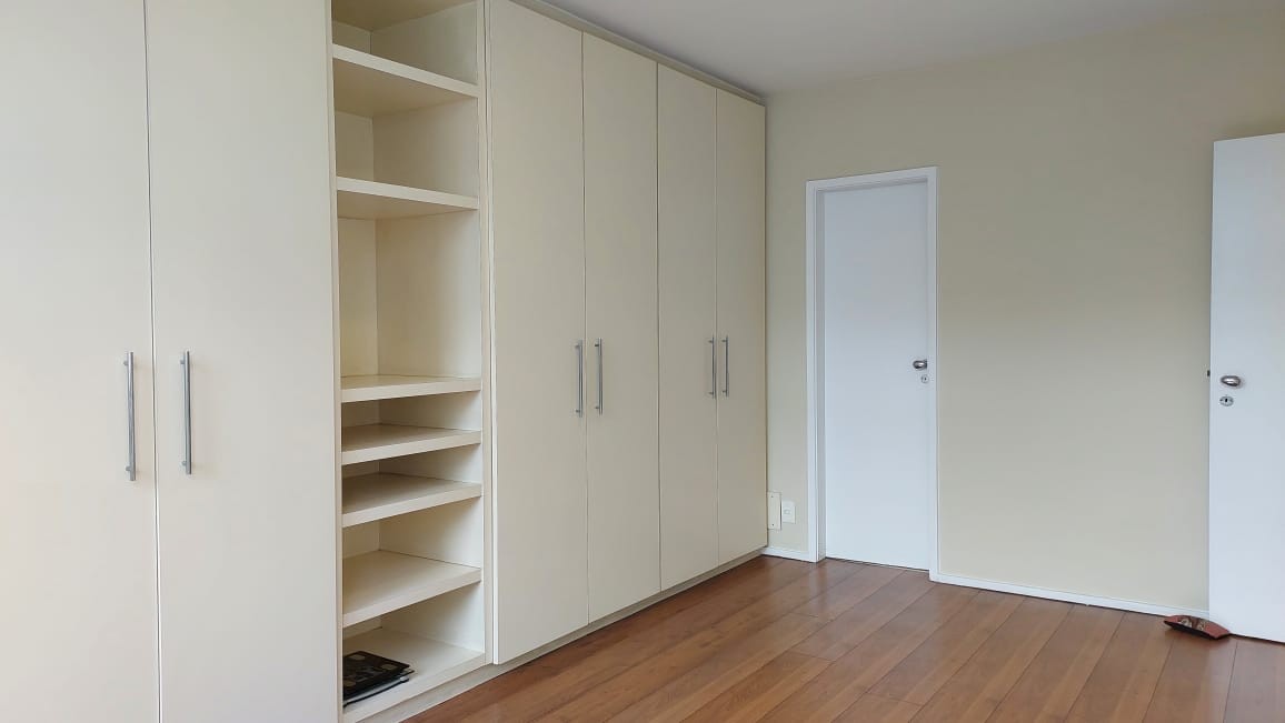 Apartamento à venda com 4 quartos, 160m² - Foto 14