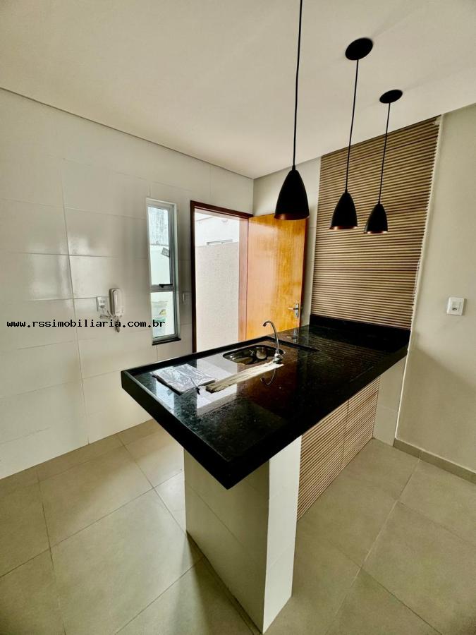 Casa à venda com 2 quartos, 56m² - Foto 12