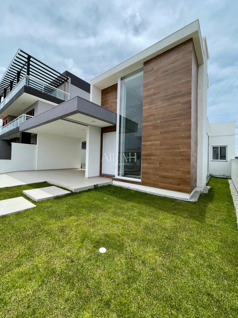 Casa à venda com 3 quartos, 149m² - Foto 1