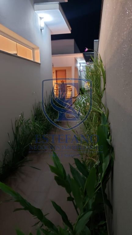 Casa à venda e aluguel com 3 quartos, 384m² - Foto 3