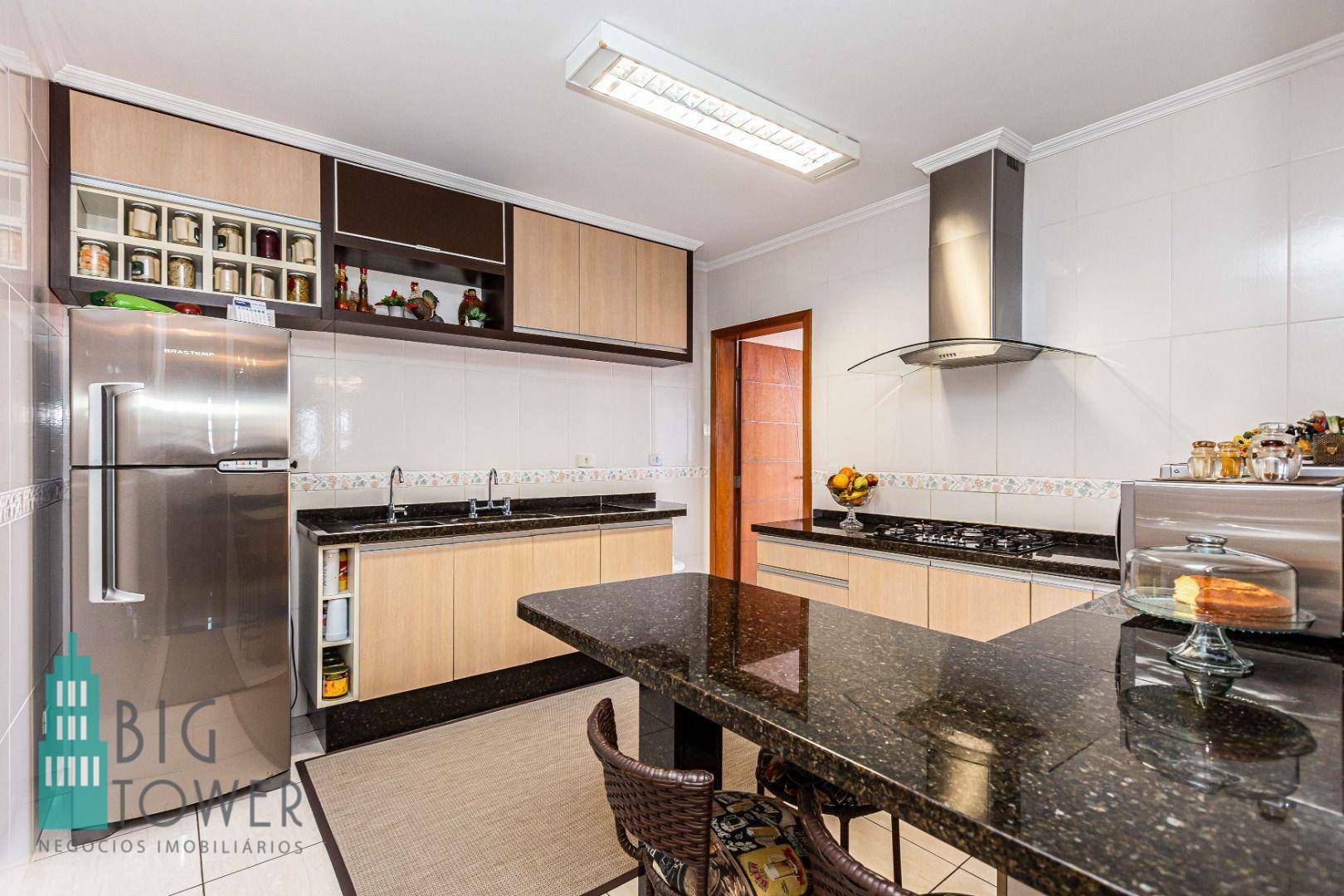 Casa à venda com 3 quartos, 440m² - Foto 15