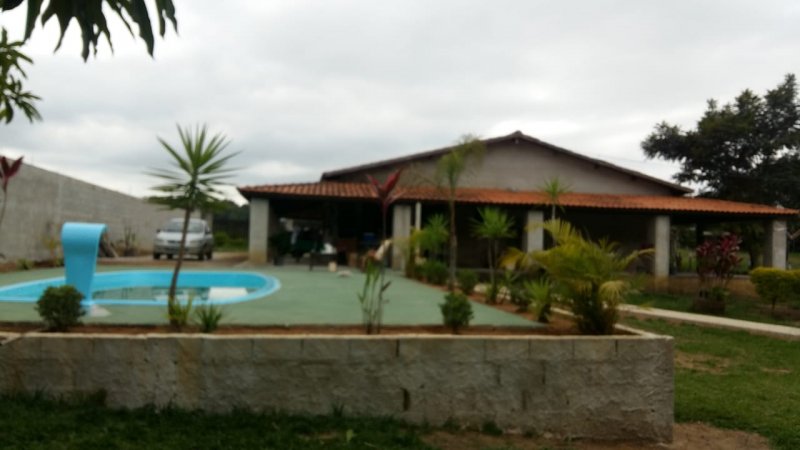 Chácara à venda com 2 quartos, 120m² - Foto 12