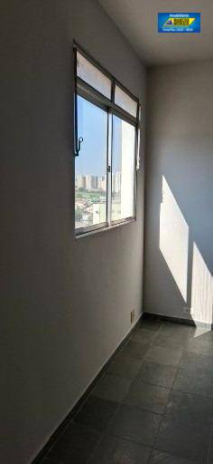 Apartamento à venda com 2 quartos, 85m² - Foto 4