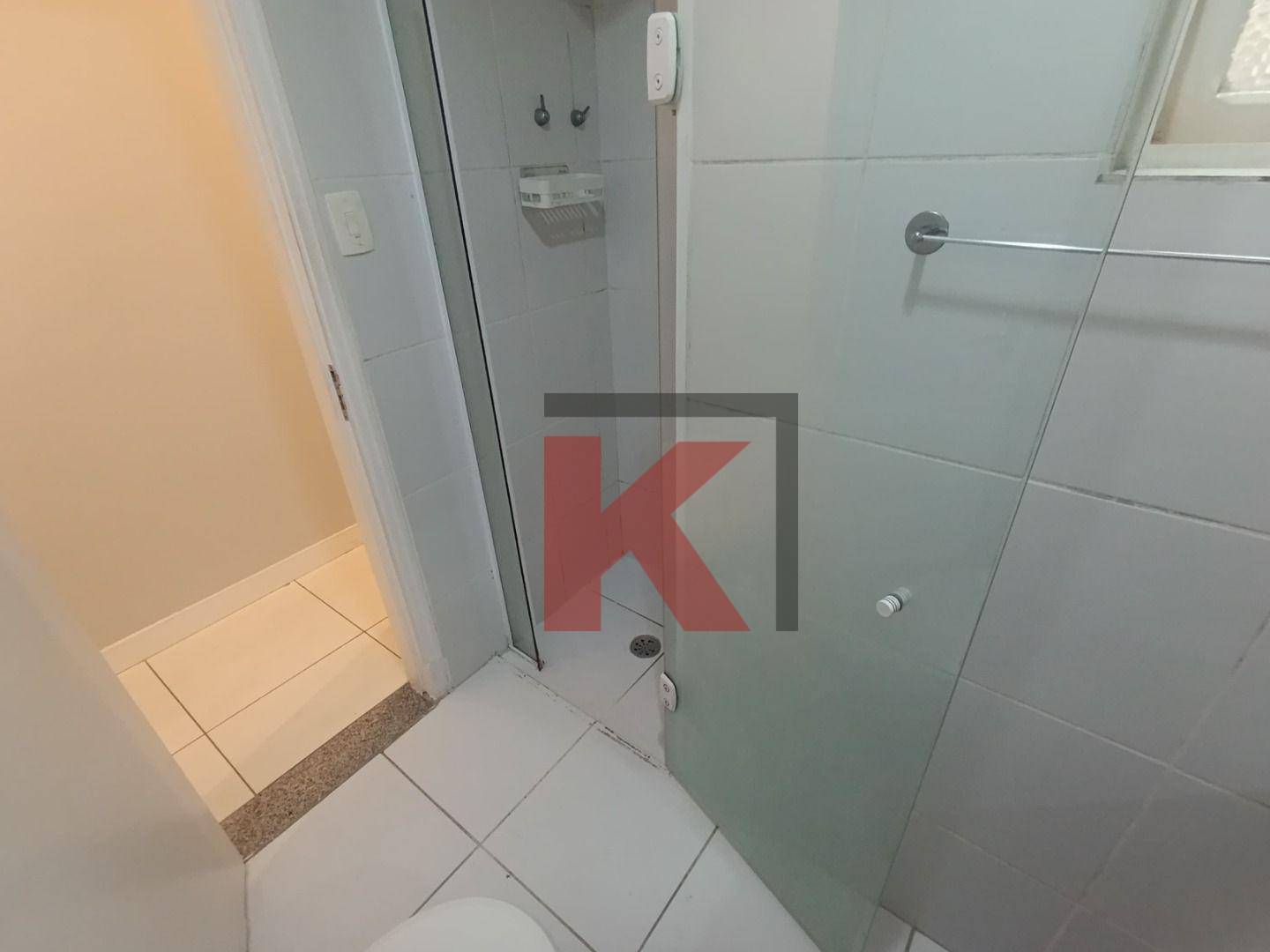 Apartamento para alugar com 1 quarto, 55m² - Foto 8