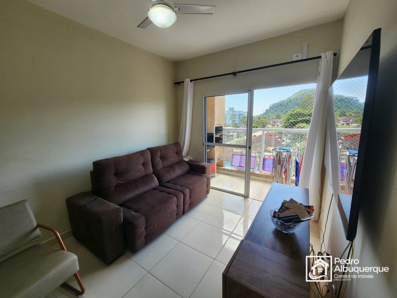 Apartamento à venda com 2 quartos, 60m² - Foto 1