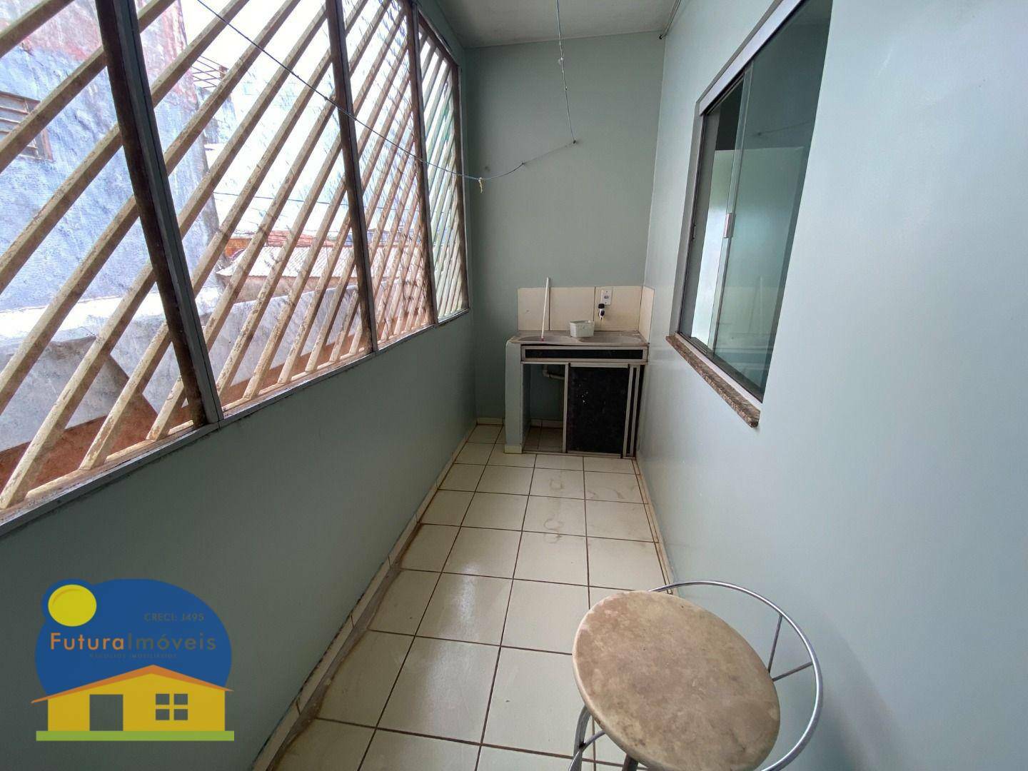 Casa para alugar com 2 quartos, 150m² - Foto 7