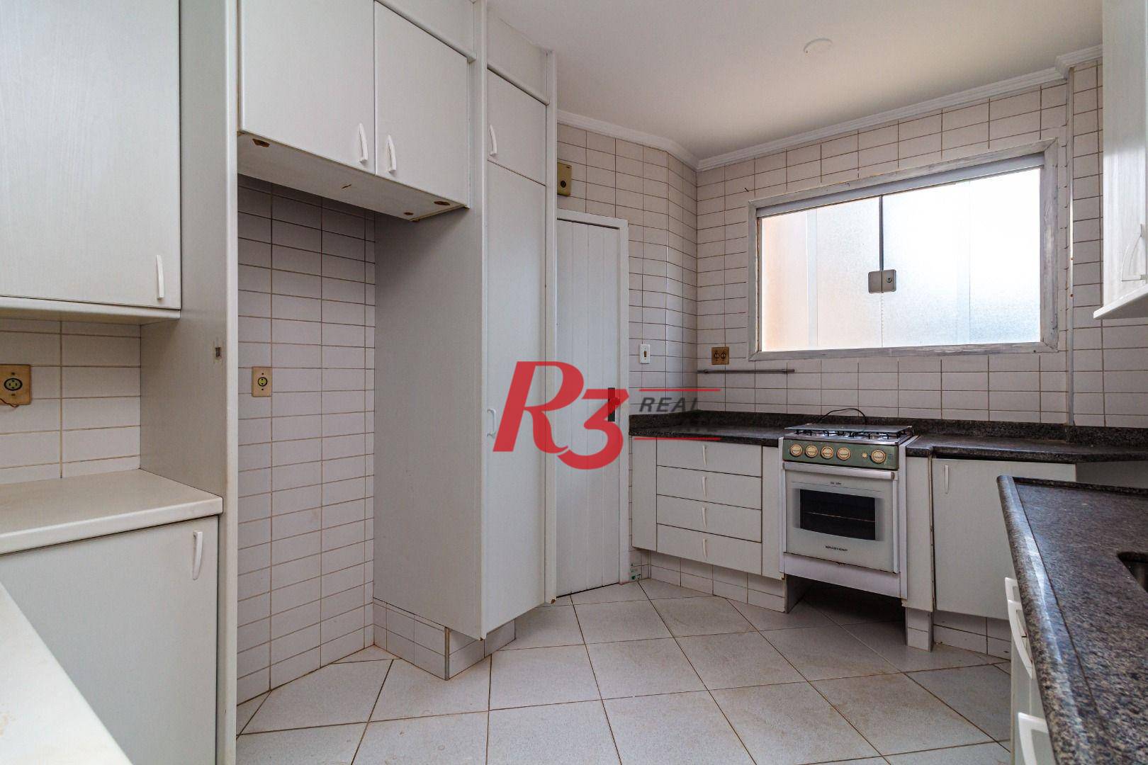Apartamento para alugar com 3 quartos, 125m² - Foto 8