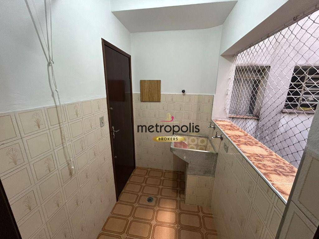Apartamento para alugar com 2 quartos, 75m² - Foto 9