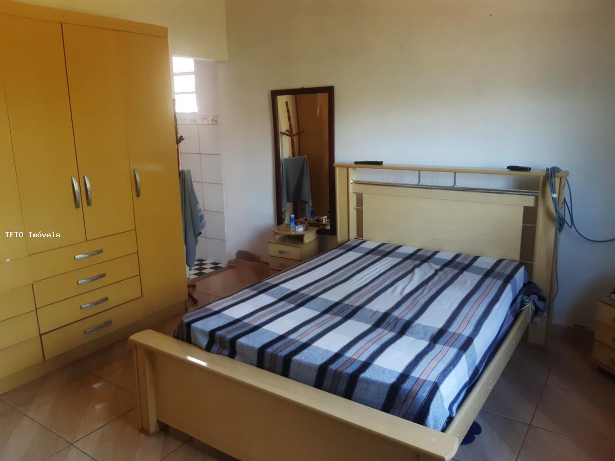 Sítio à venda com 2 quartos, 1000m² - Foto 30