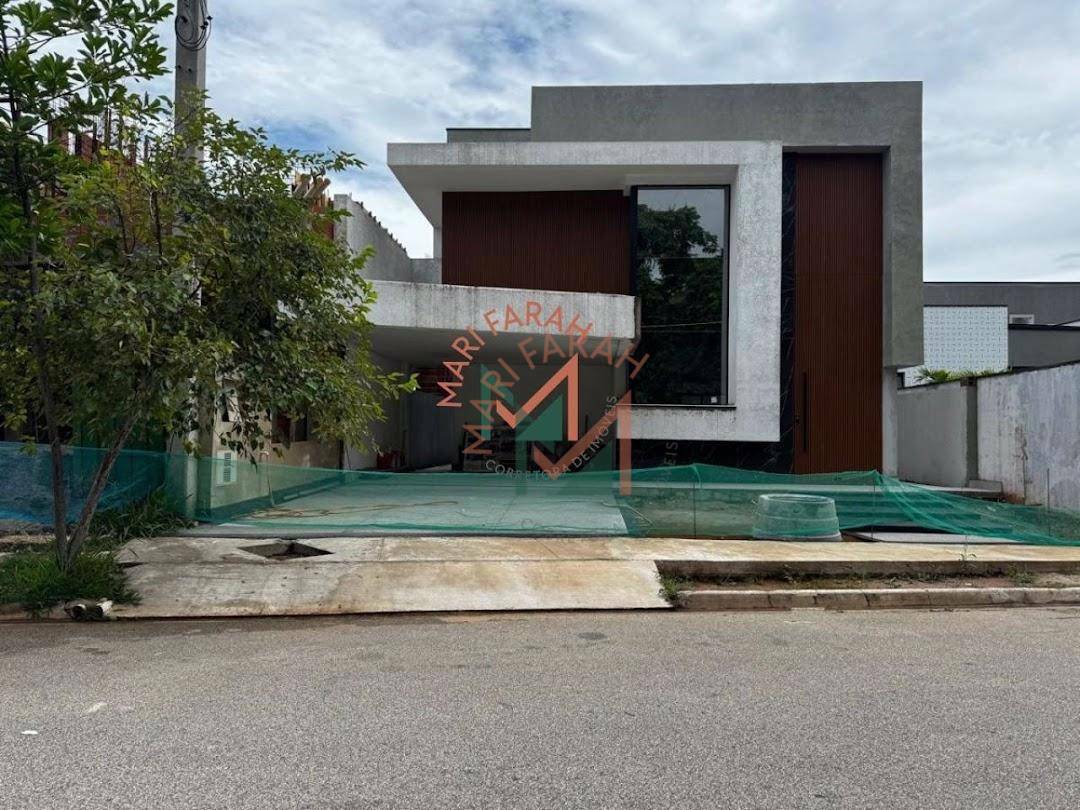 Casa de Condomínio à venda com 4 quartos, 284m² - Foto 2