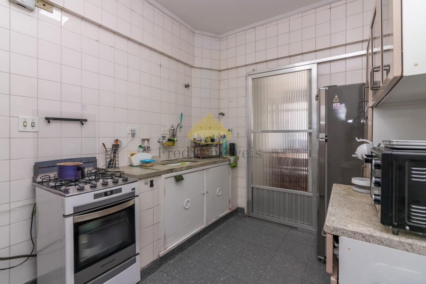 Apartamento à venda com 2 quartos, 83m² - Foto 18